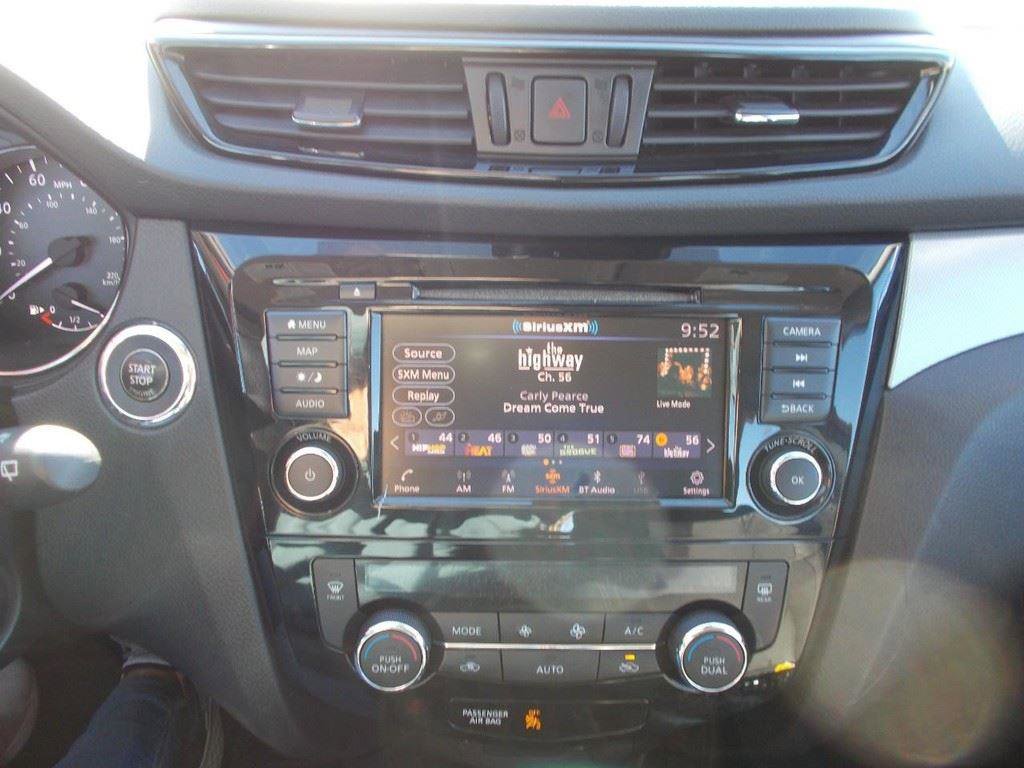 Used 2020 Nissan Rogue Sport SL w/ Premium Package FWD image 26