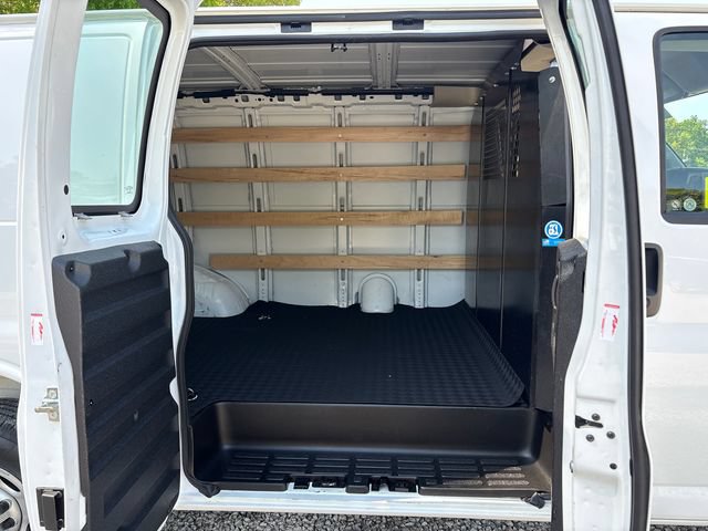 Certified 2025 GMC Savana 2500 w/ Driver Convenience Package RWD image 13
