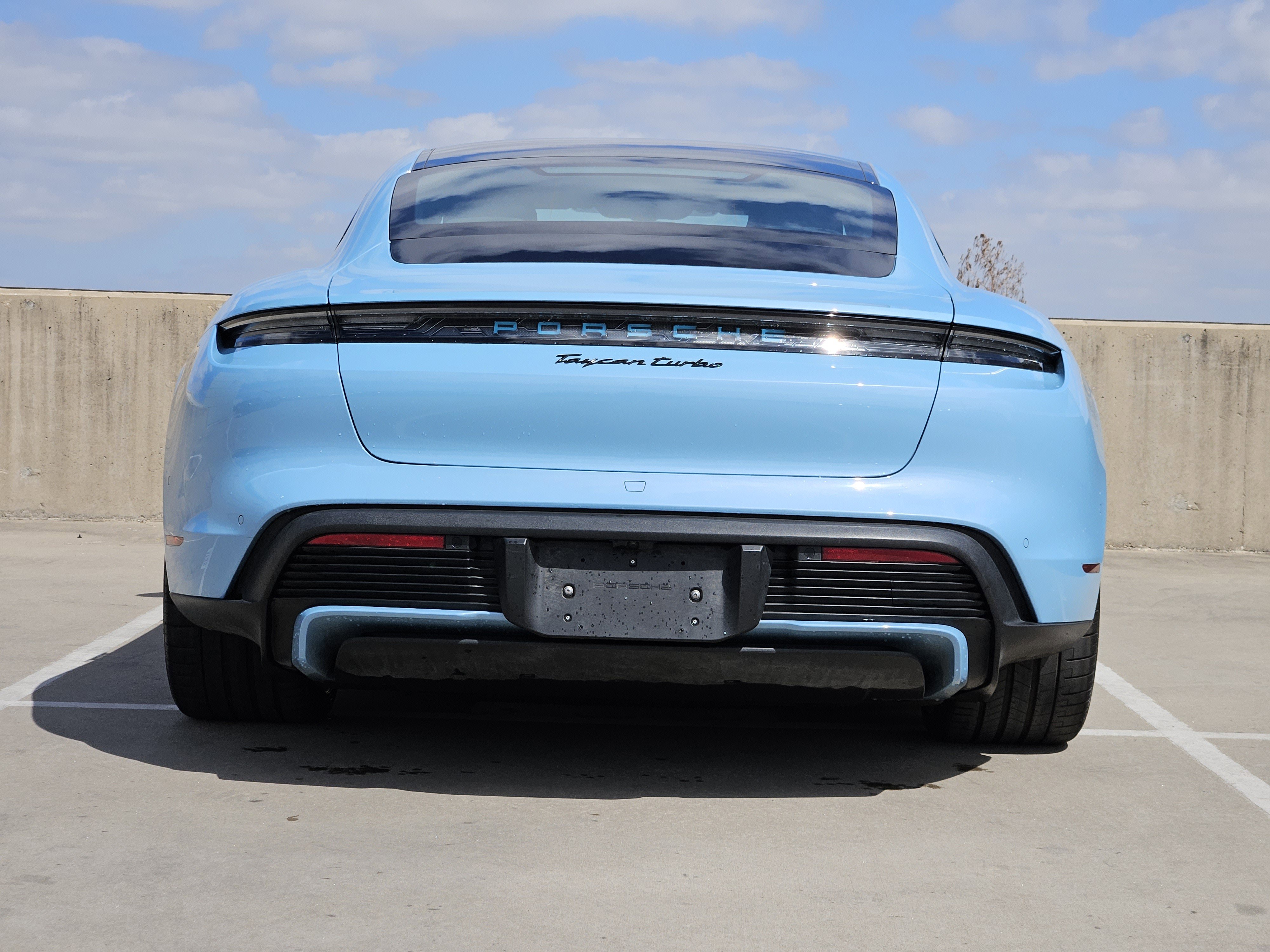 Used 2022 Porsche Taycan Turbo S image 7