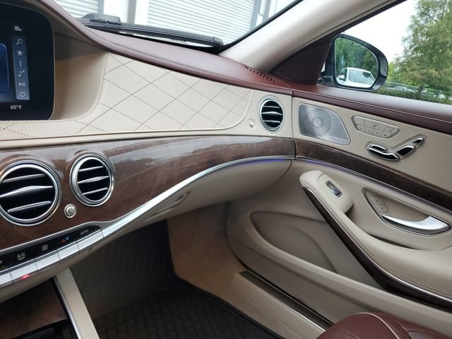 Used 2018 Mercedes-Benz S 560 Sedan image 25