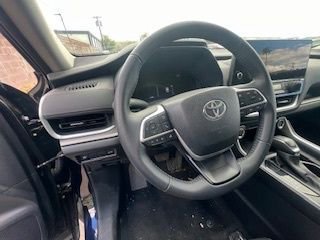 Used 2025 Toyota Grand Highlander FWD image 14