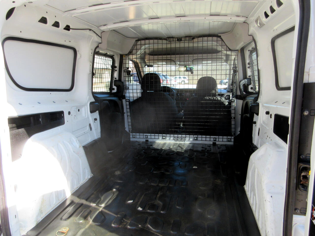 Used 2019 RAM ProMaster City Tradesman image 4