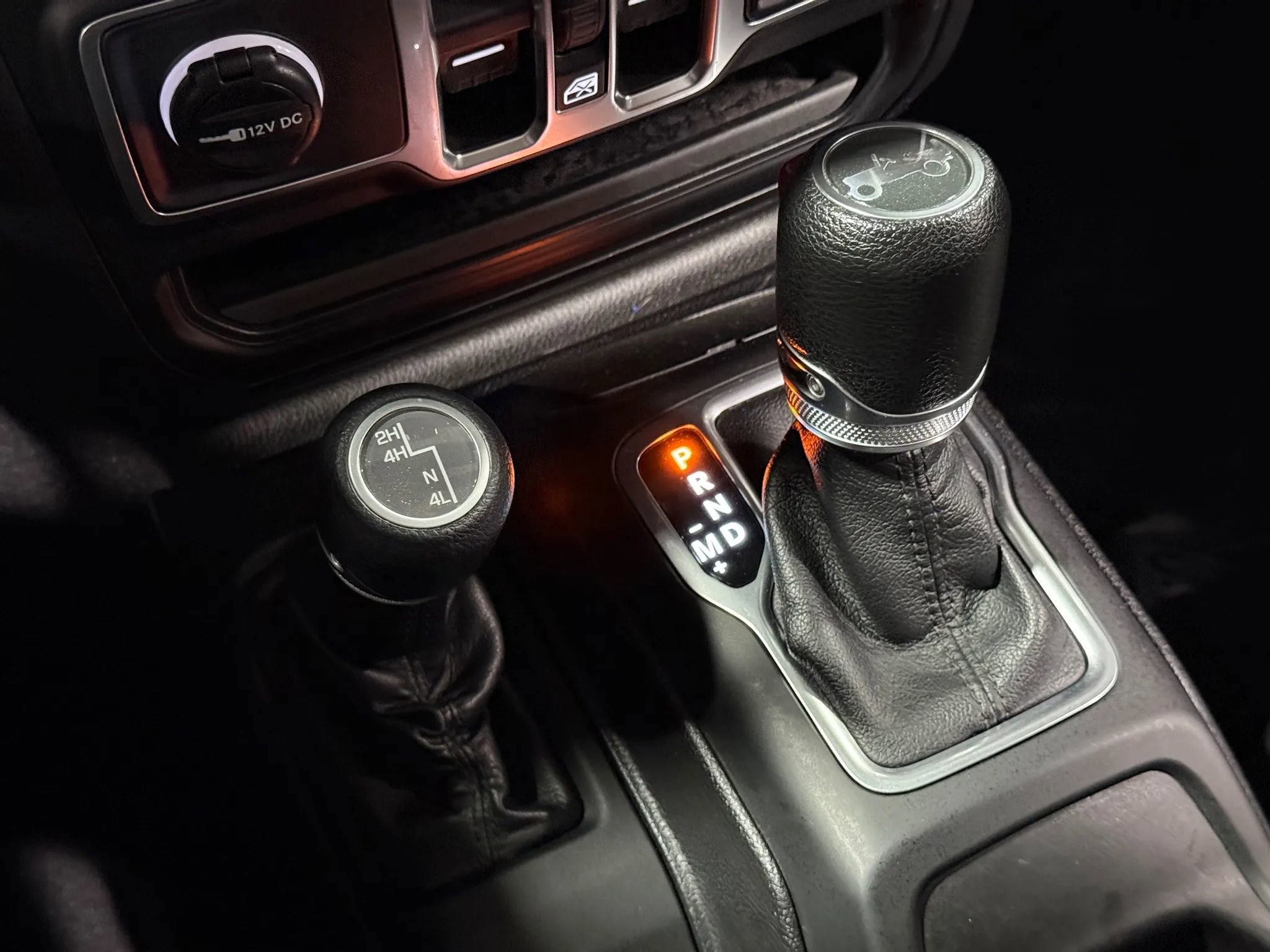 Used 2018 Jeep Wrangler Unlimited Sport S image 35