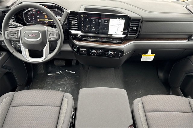 New 2026 GMC Sierra 1500 SLE w/ Preferred Package image 15