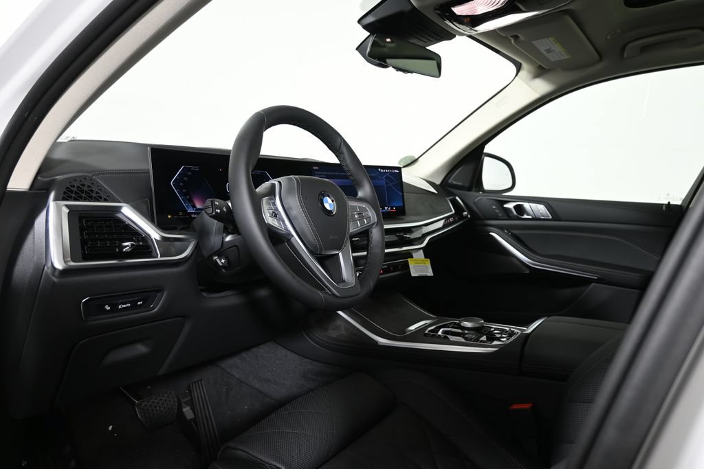 Used 2027 BMW X7 xDrive40i AWD/4WD image 15