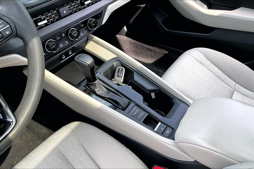 Used 2023 Honda Accord EX image 15