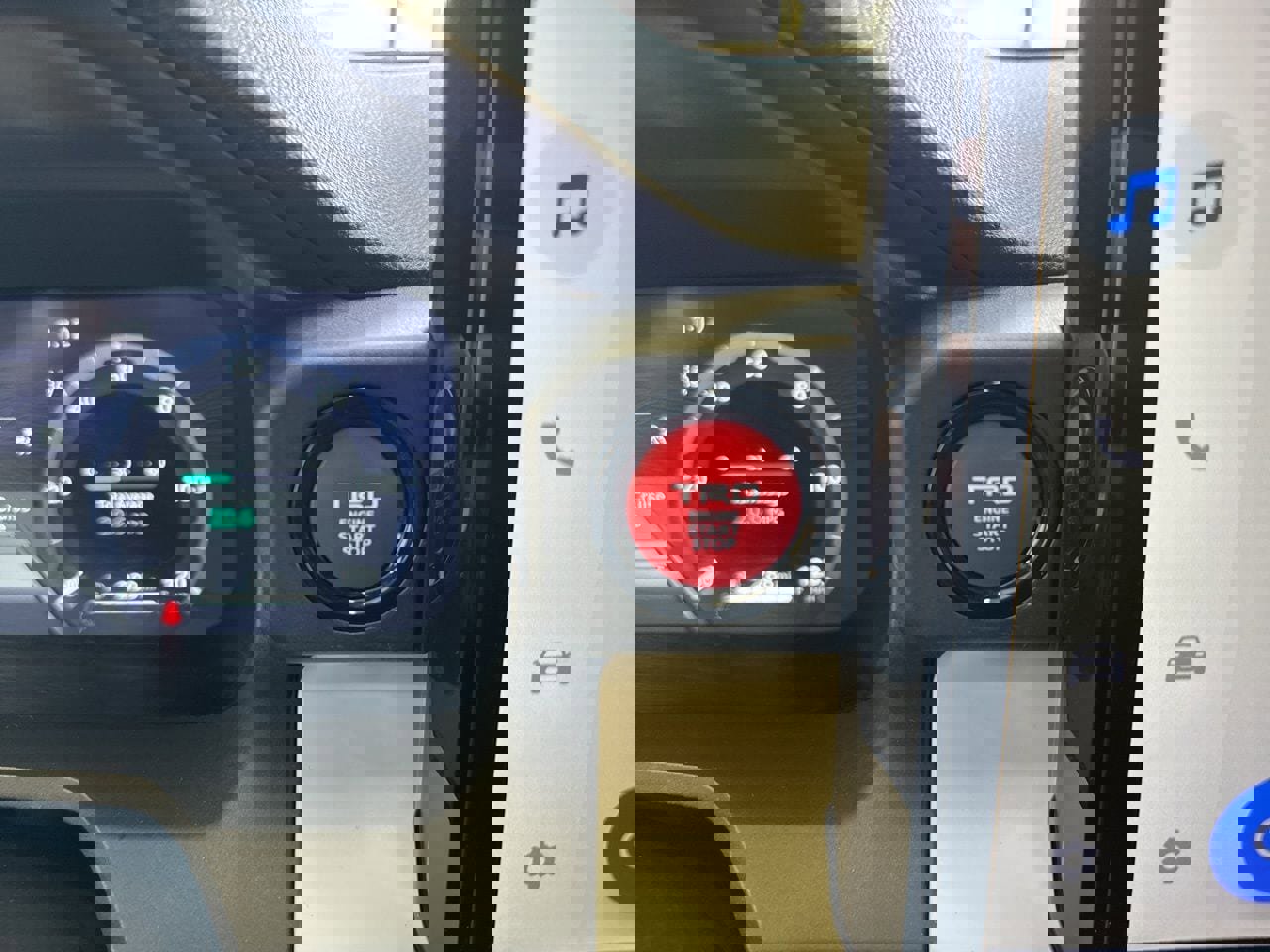 Used 2024 Toyota Tacoma TRD Off-Road image 22