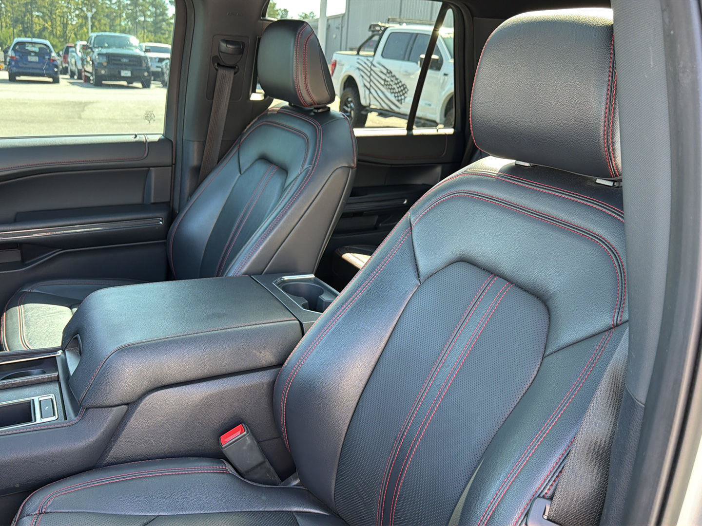 Used 2024 Ford Expedition Limited RWD image 33