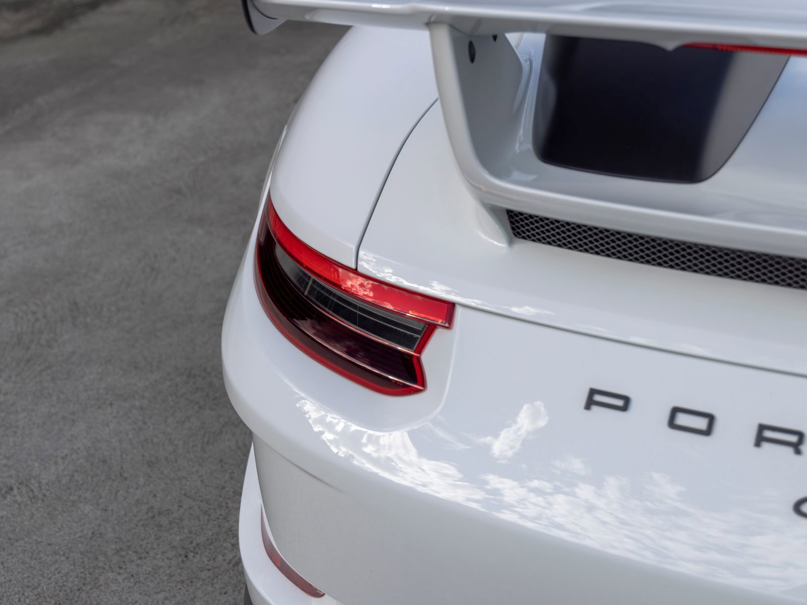 Used 2018 Porsche 911 GT3 image 19