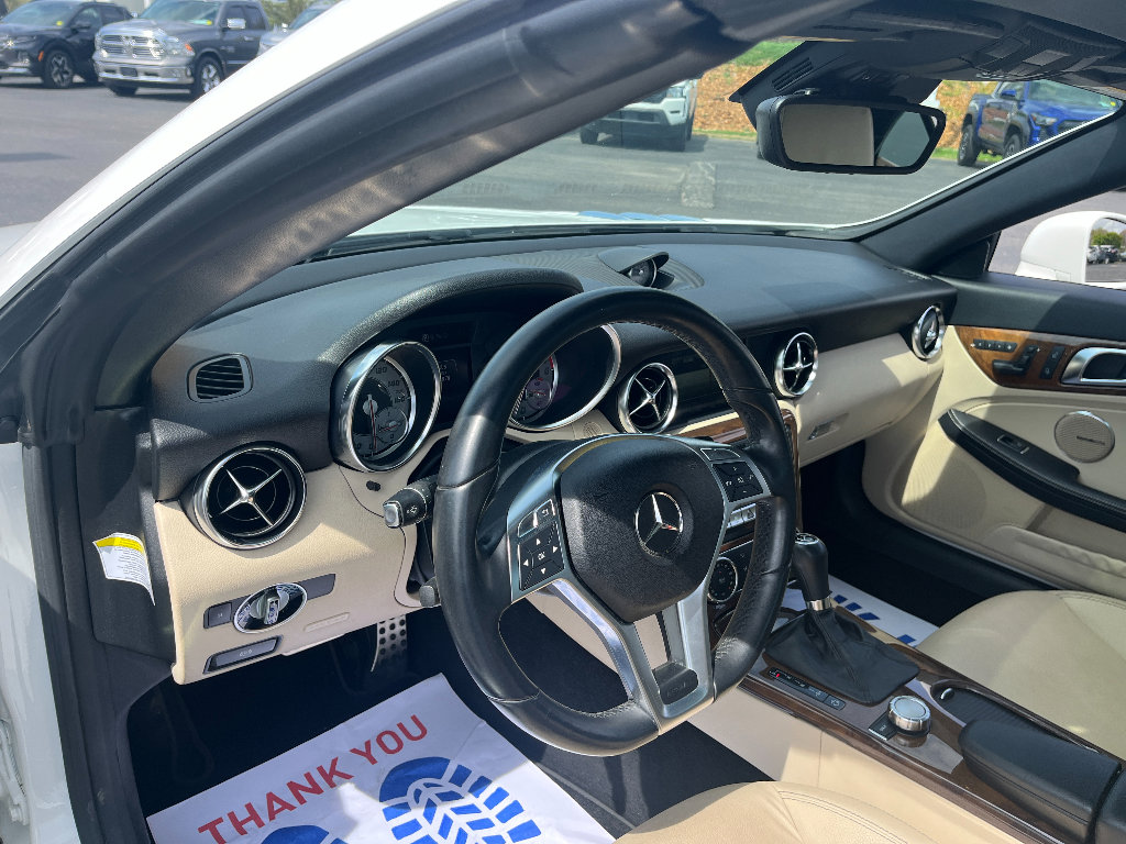 Used 2014 Mercedes-Benz SLK 250 image 31