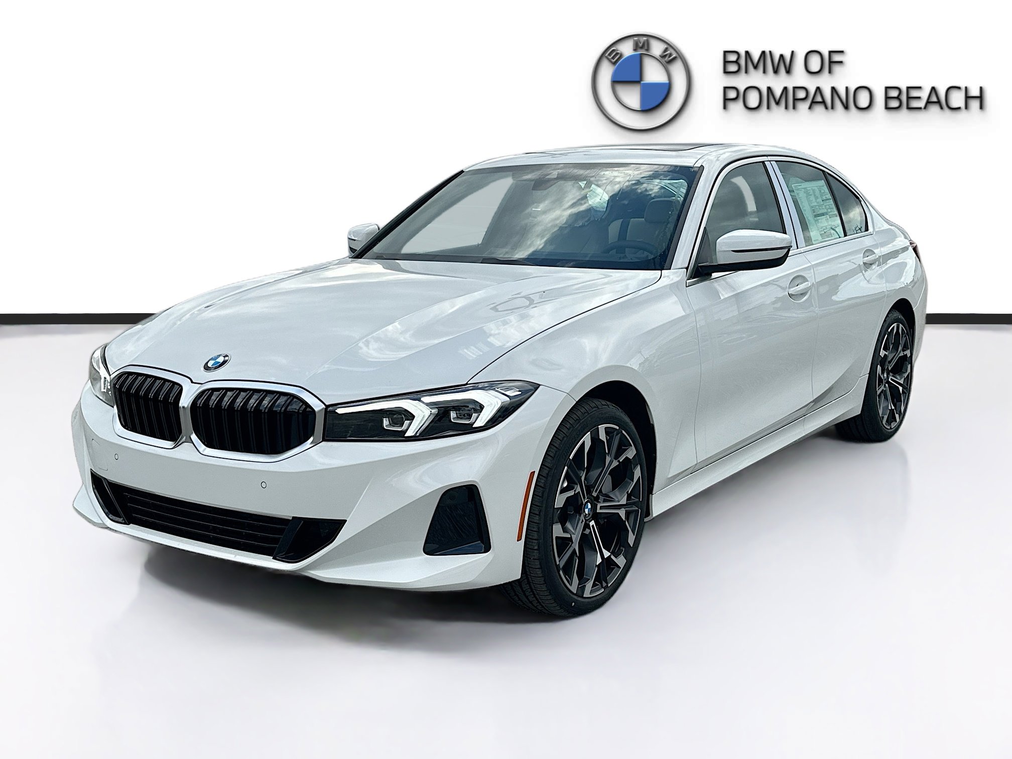 New 2026 BMW 330i Sedan w/ Premium Package image 3