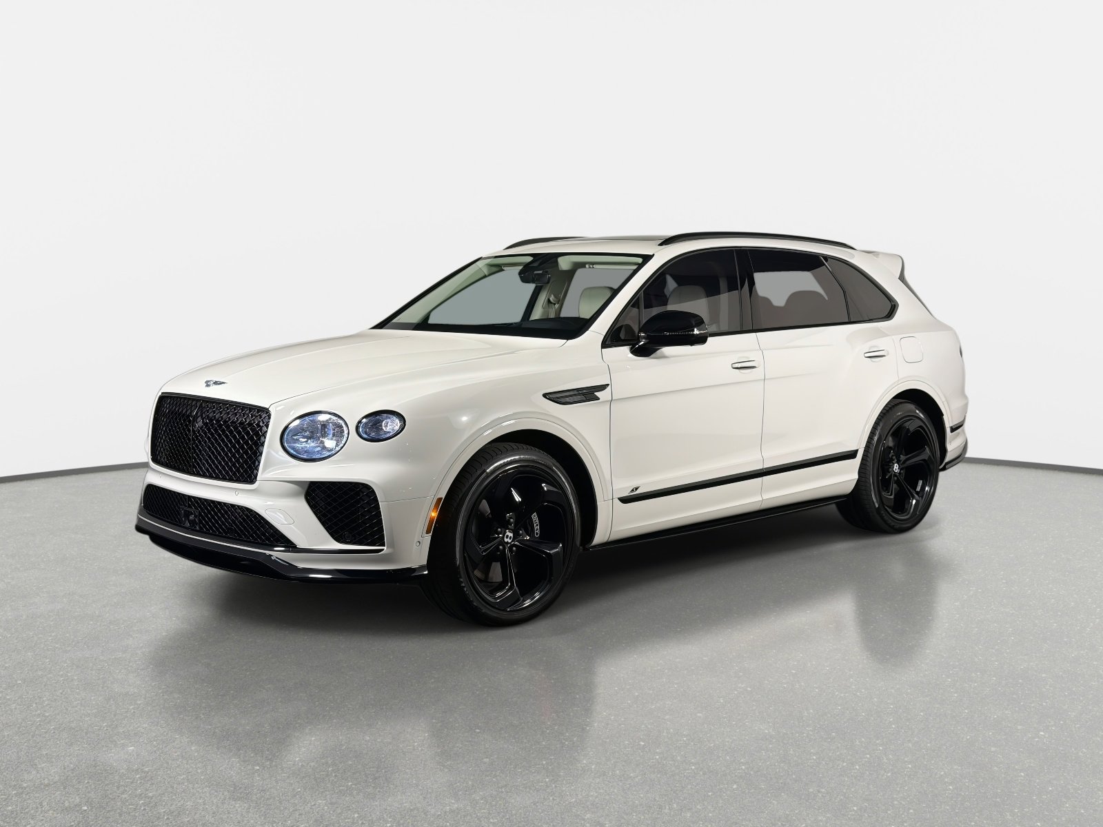 Used 2024 Bentley Bentayga Plug-In Hybrid image 7
