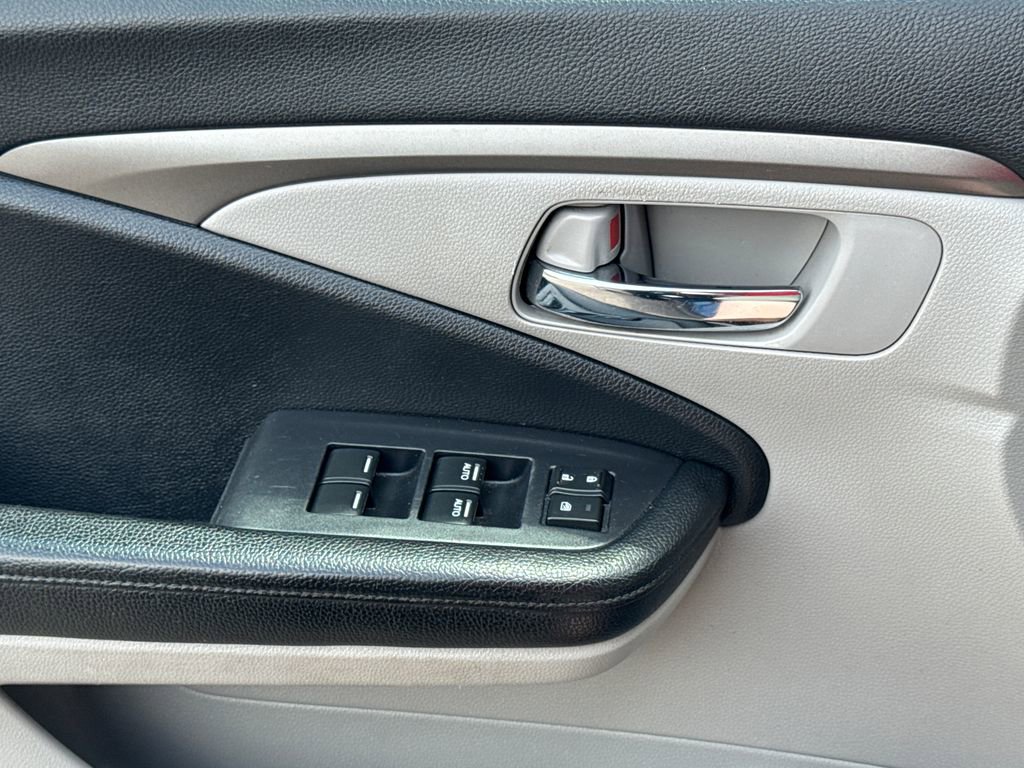 Used 2019 Honda Pilot LX image 31