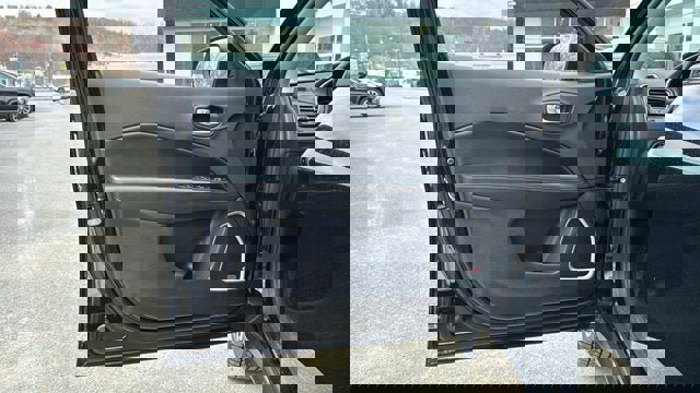 Used 2018 Jeep Compass Limited w/ Navigation Group image 12