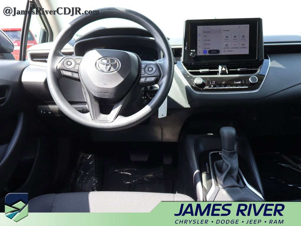 Used 2026 Toyota Corolla LE FWD image 18