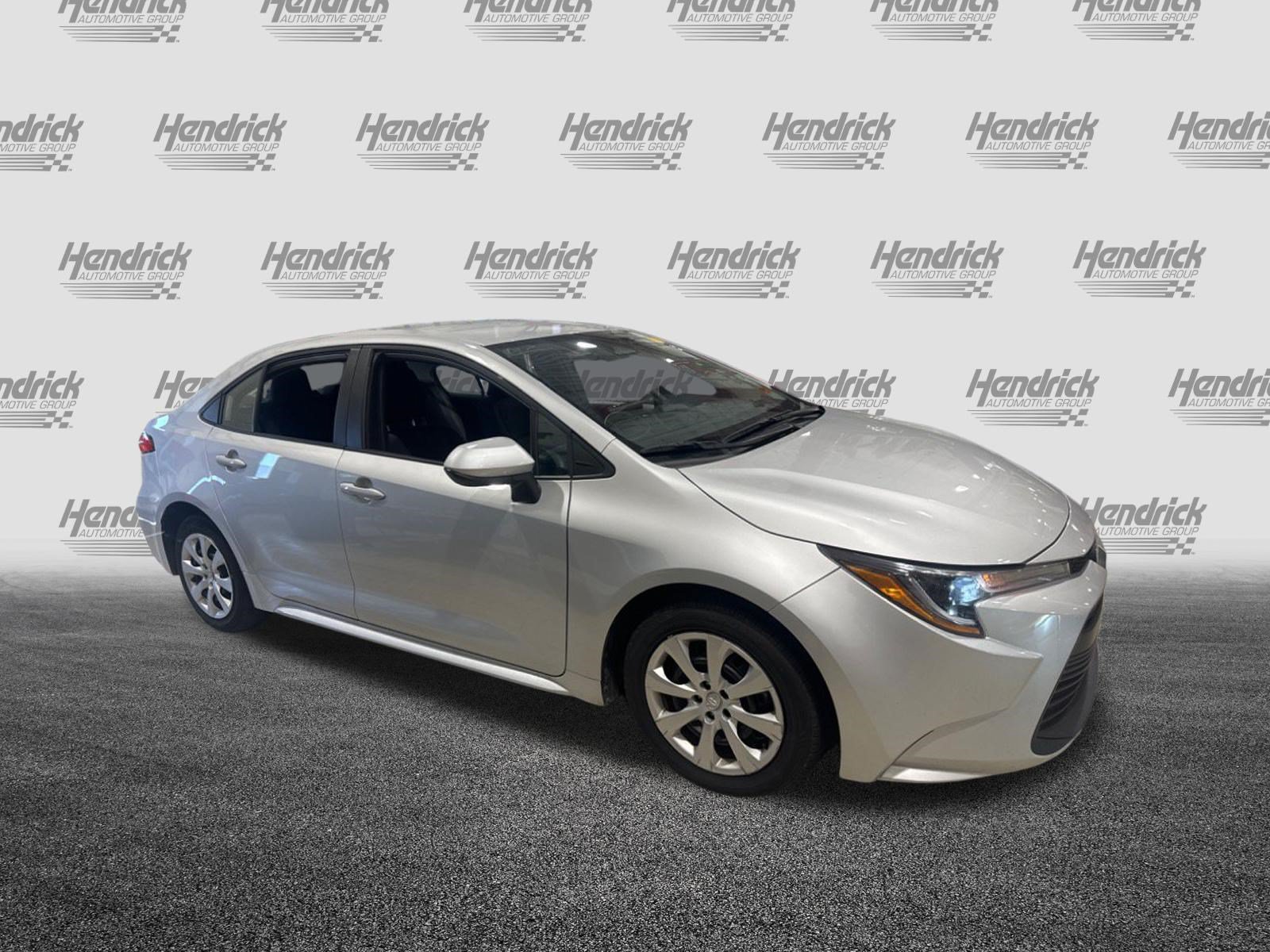 Used 2025 Toyota Corolla LE FWD image 13