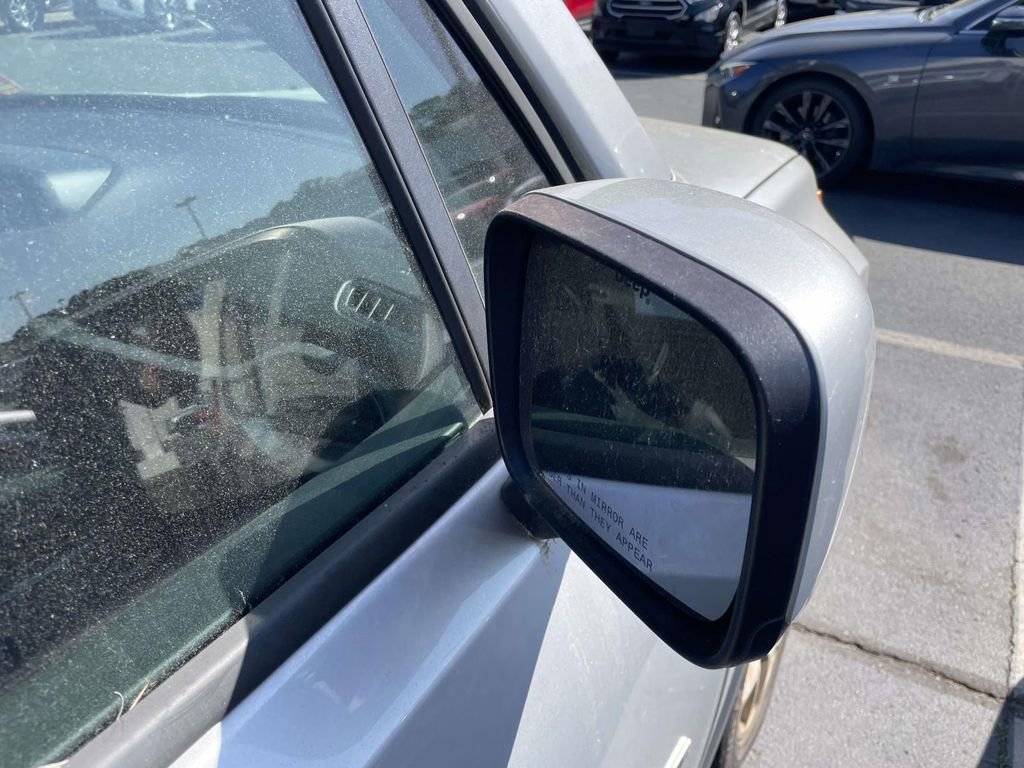 Used 2017 Jeep Renegade Latitude image 38