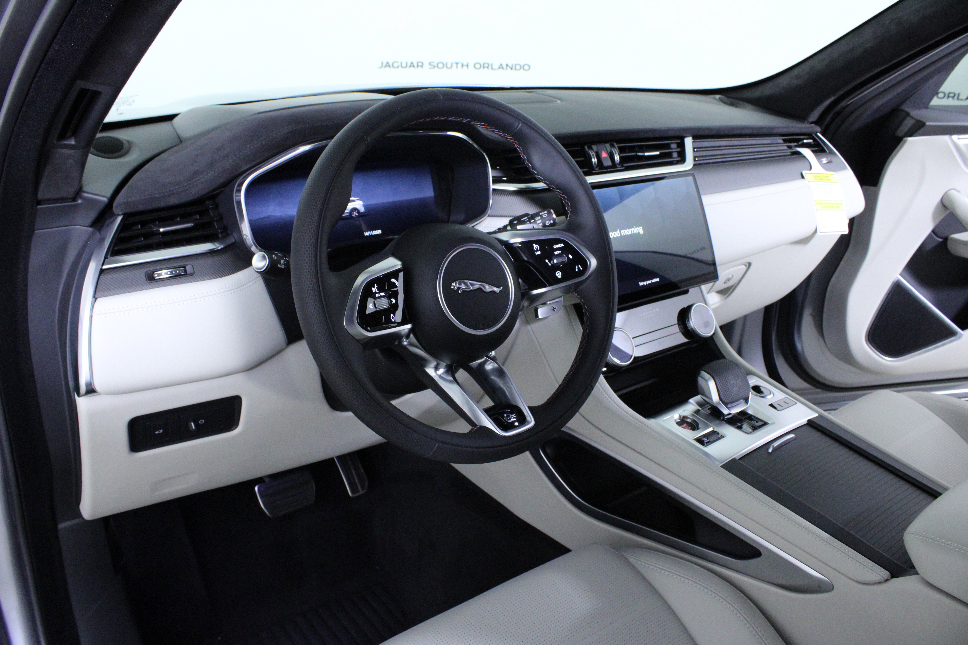 New 2026 Jaguar F-PACE SVR 575 Edition image 16