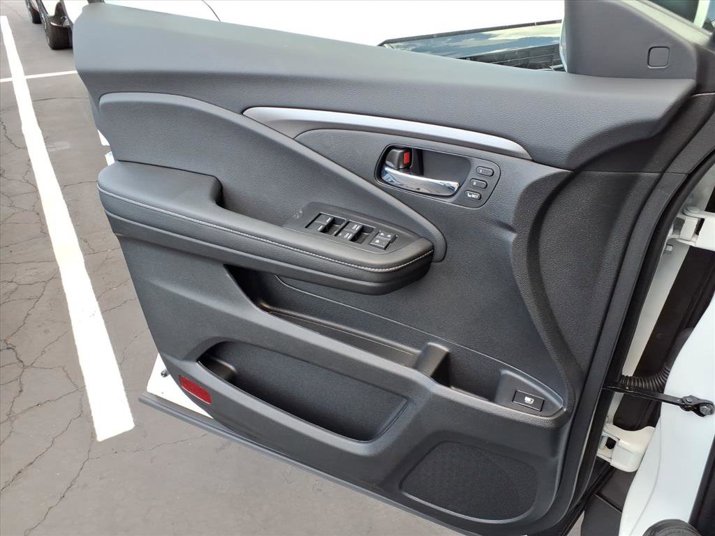 New 2025 Honda Ridgeline RTL image 11