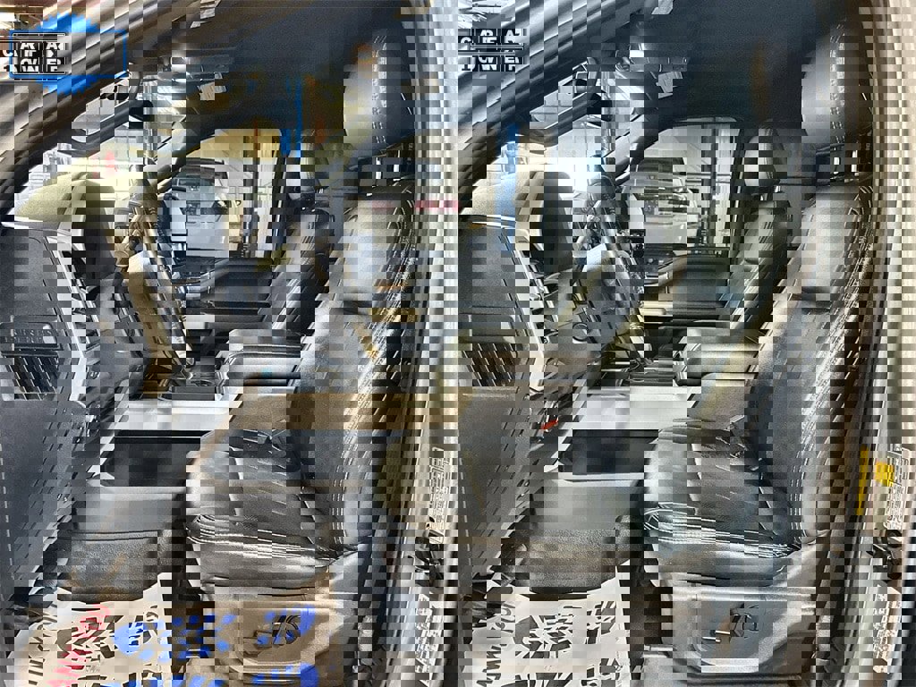 Used 2022 Ford F350 Lariat w/ Lariat Ultimate Package image 12