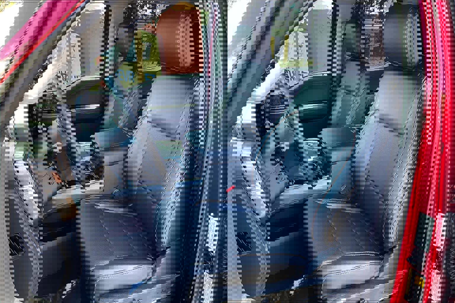 Used 2024 Ford F250 Lariat w/ Tremor Off-Road Package image 24