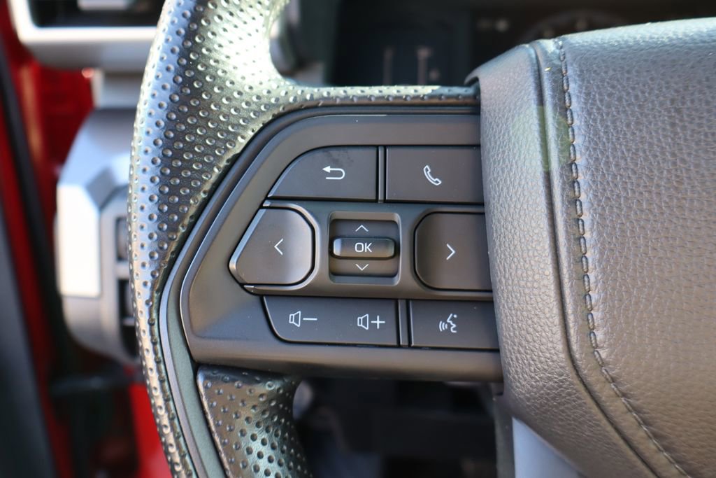 Used 2025 Toyota Tacoma TRD Sport image 12