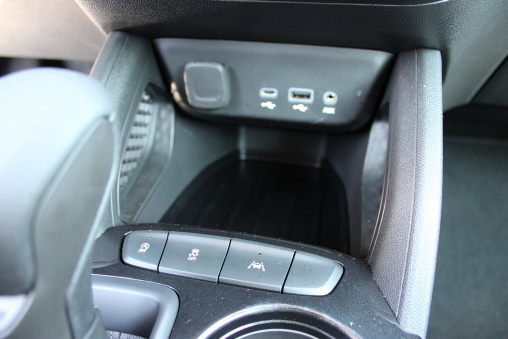 Used 2023 Chevrolet TrailBlazer LS FWD image 19