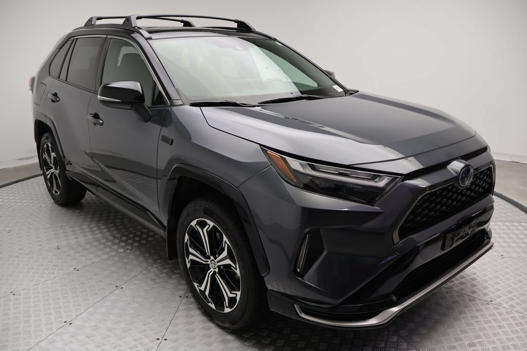Used 2023 Toyota RAV4 XSE w/ Weather Package AWD/4WD image 6