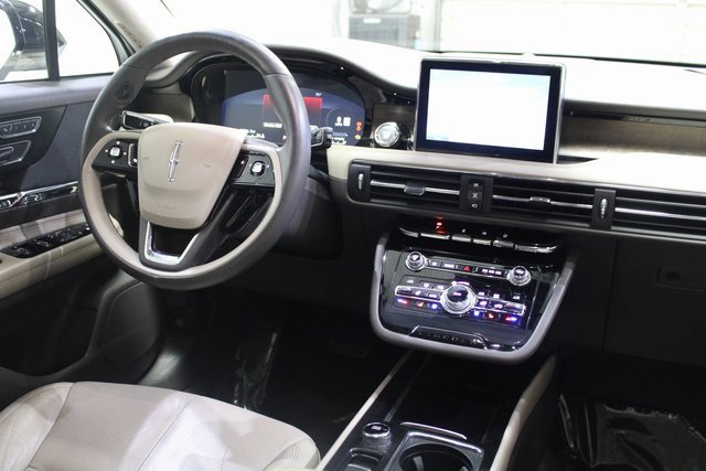 Used 2020 Lincoln Corsair Reserve w/ Equipment Group 201A image 23