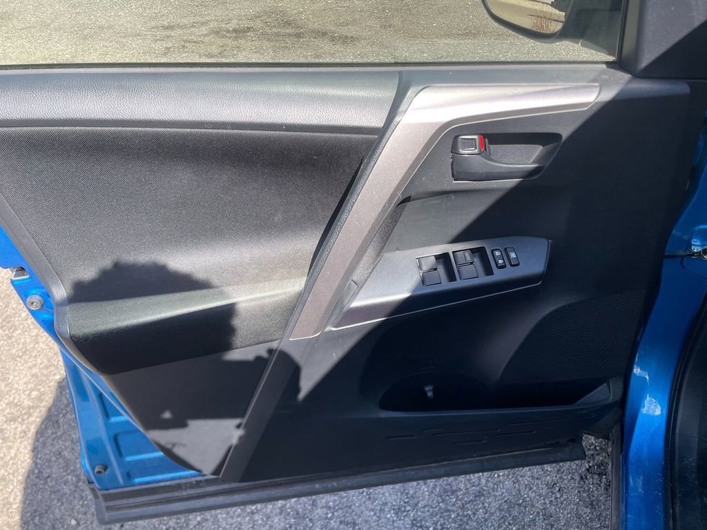 Used 2017 Toyota RAV4 LE w/ All Weather Liner Package image 10