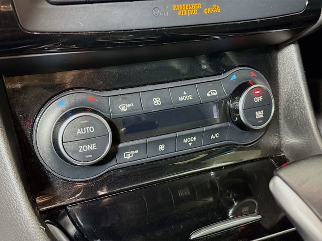 Used 2017 INFINITI QX30 AWD image 17