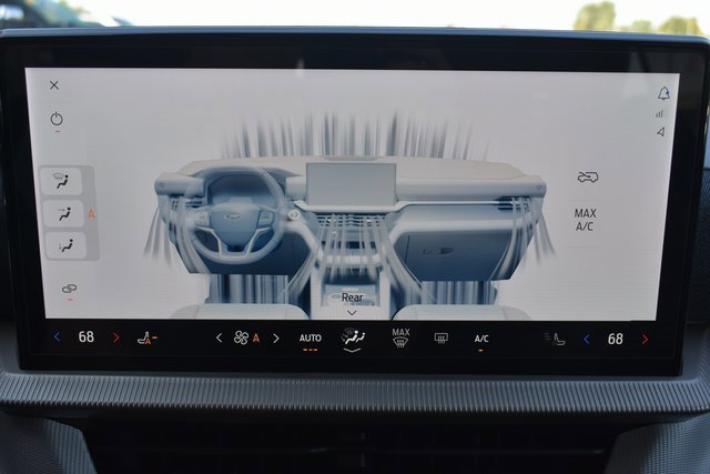 Used 2025 Ford Explorer Active image 27