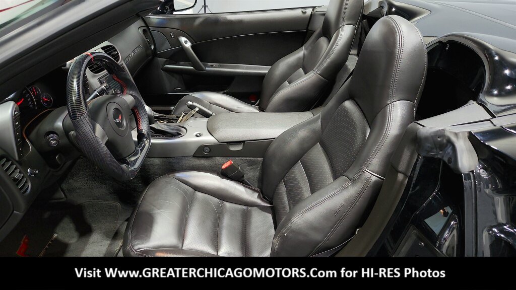Used 2006 Chevrolet Corvette Convertible w/ Preferred Equipment Group RWD image 26