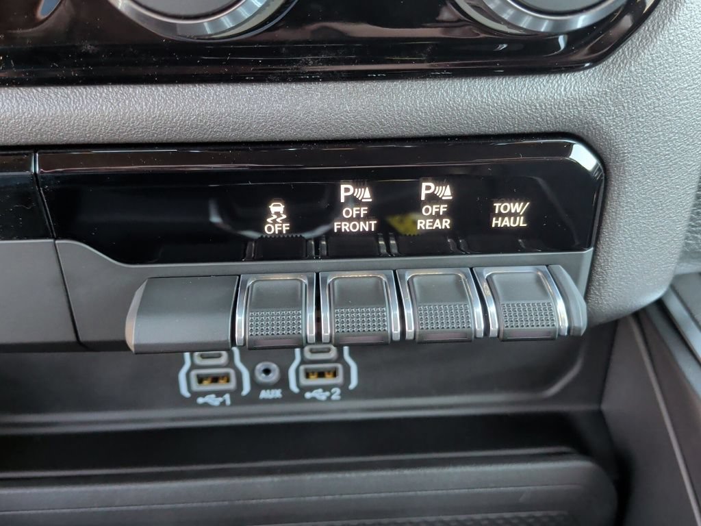 New 2026 RAM 1500 Lone Star w/ Sport Appearance Package AWD/4WD image 30
