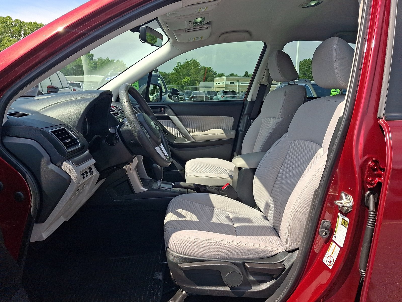 Used 2018 Subaru Forester 2.5i w/ Alloy Wheel Package AWD/4WD image 13