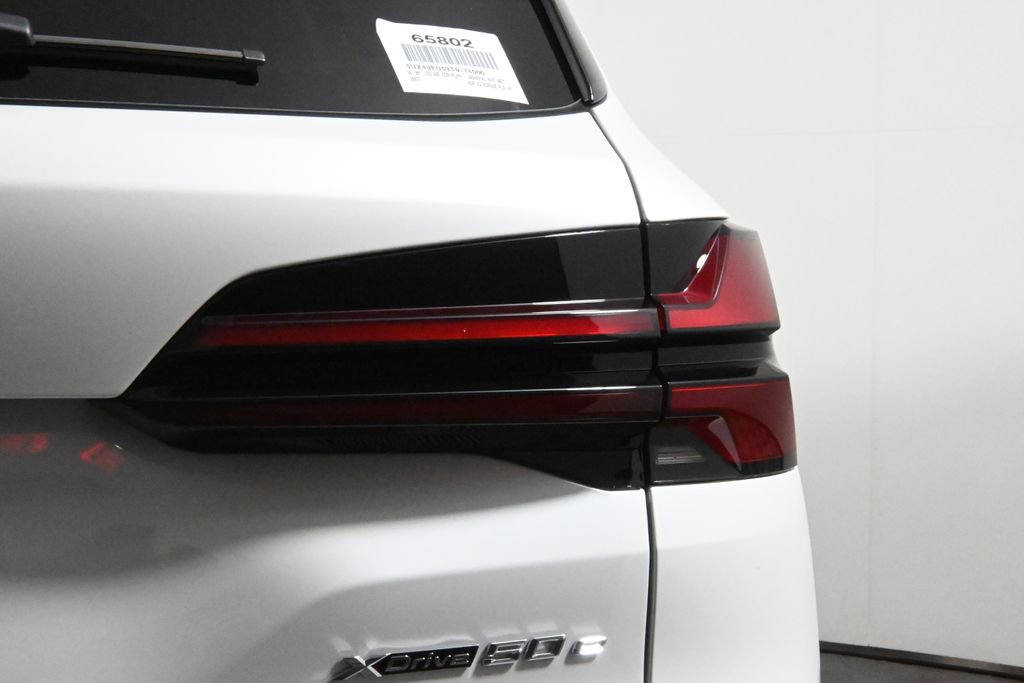 Used 2026 BMW X5 xDrive50e w/ M Sport Package image 13