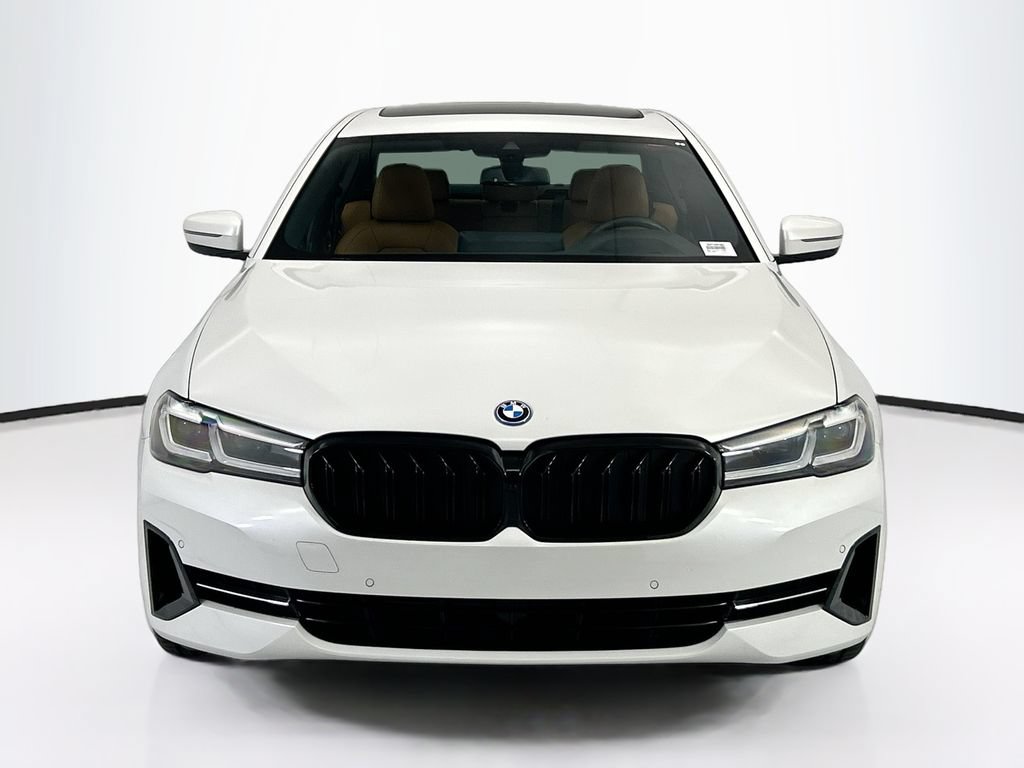 Certified 2023 BMW 530e w/ Premium Package RWD image 2