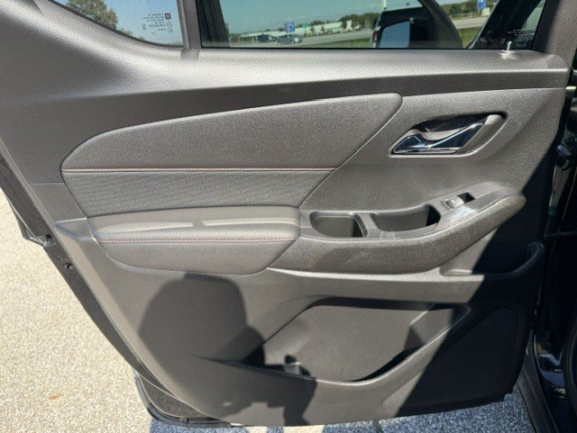 Used 2023 Chevrolet Traverse RS AWD/4WD image 30