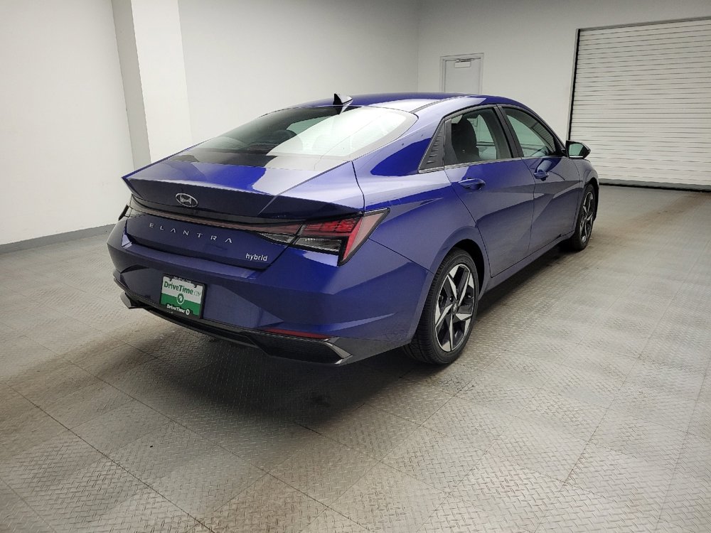 Used 2022 Hyundai Elantra Limited w/ Cargo Package image 9