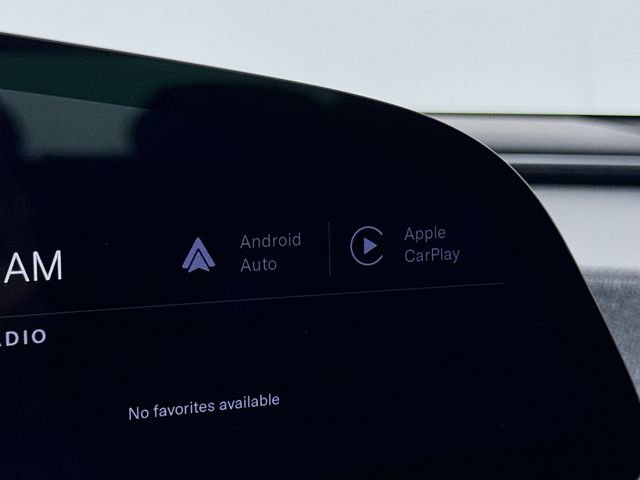 Used 2024 Lucid Air Pure image 22