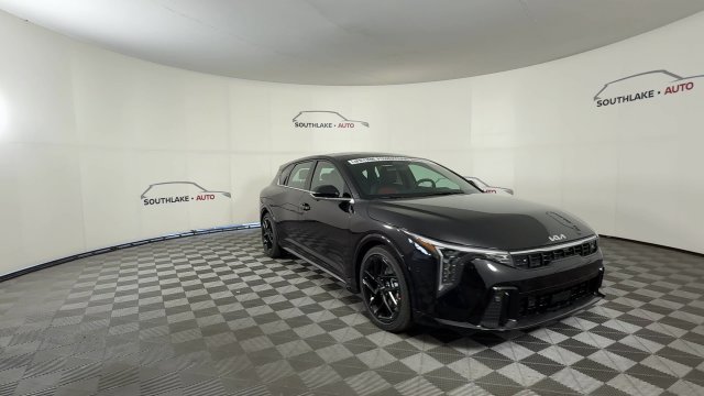 New 2026 Kia K4 GT-Line Turbo FWD image 2
