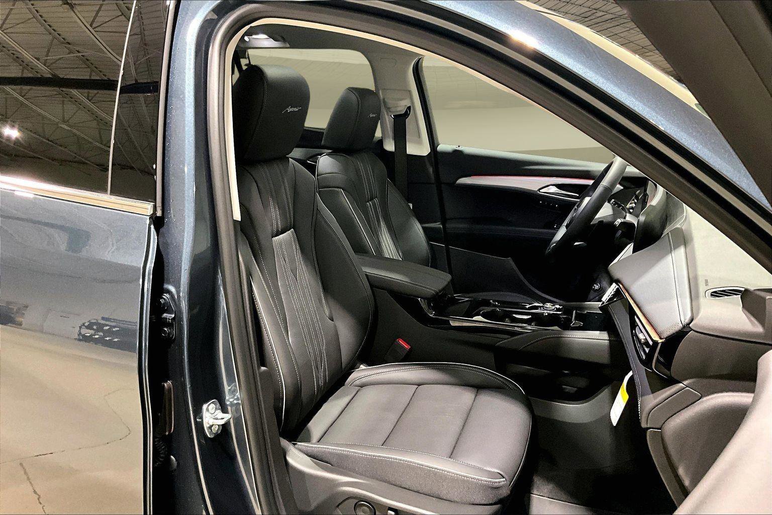 New 2026 Buick Envision Avenir image 12