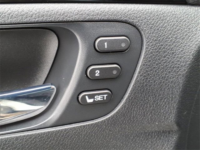 Used 2021 Honda Pilot Touring image 16