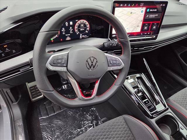 New 2026 Volkswagen Golf SE FWD image 3