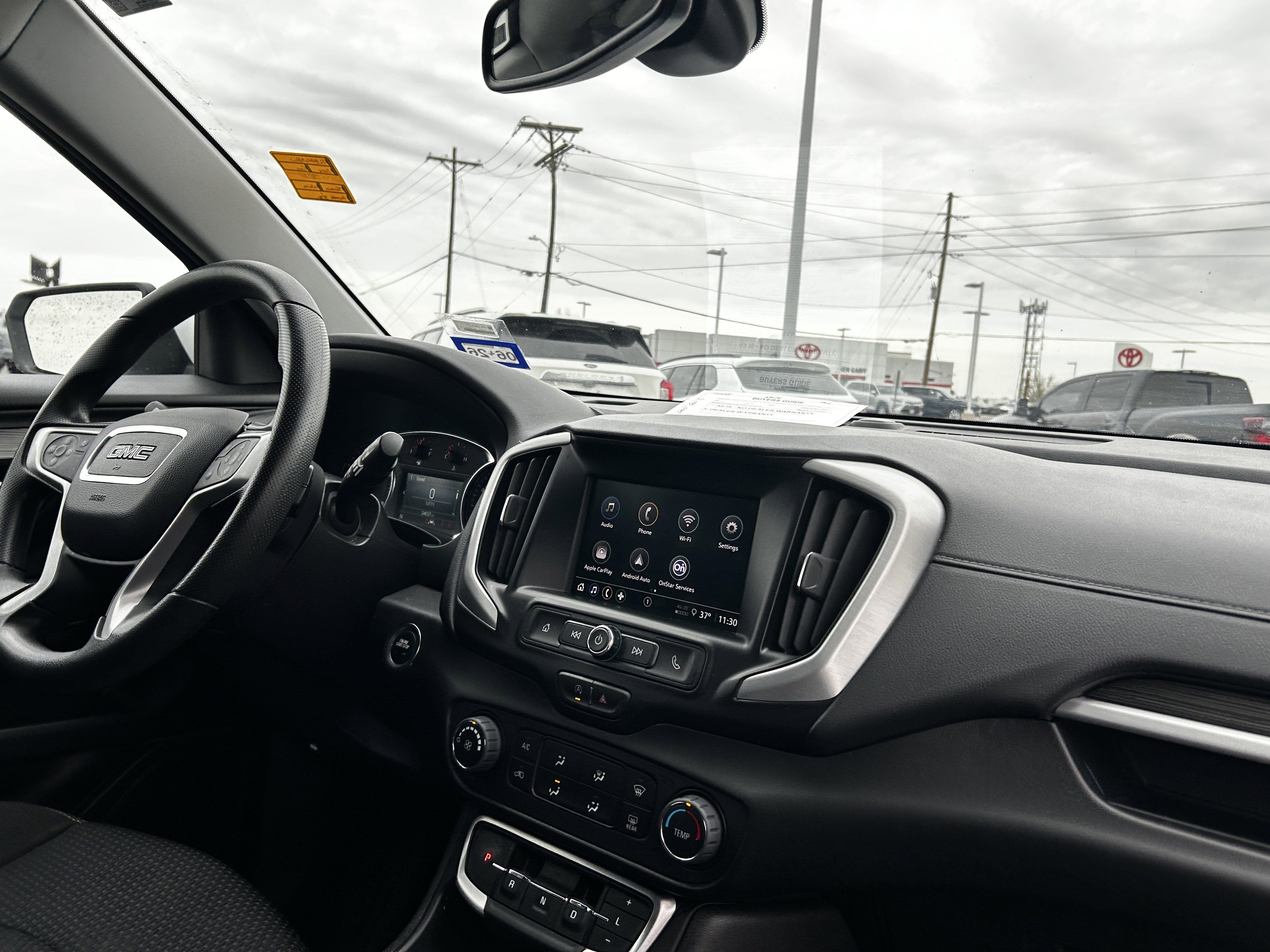 Used 2024 GMC Terrain SLE image 15