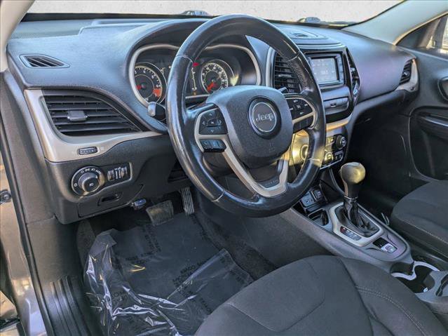 Used 2015 Jeep Cherokee Latitude image 10