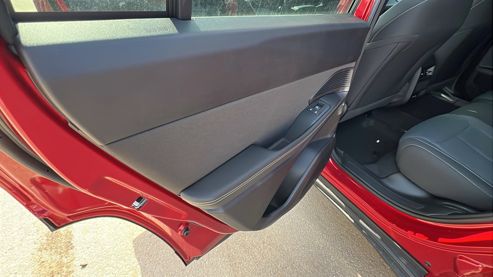 New 2026 Jeep Cherokee Laredo image 18