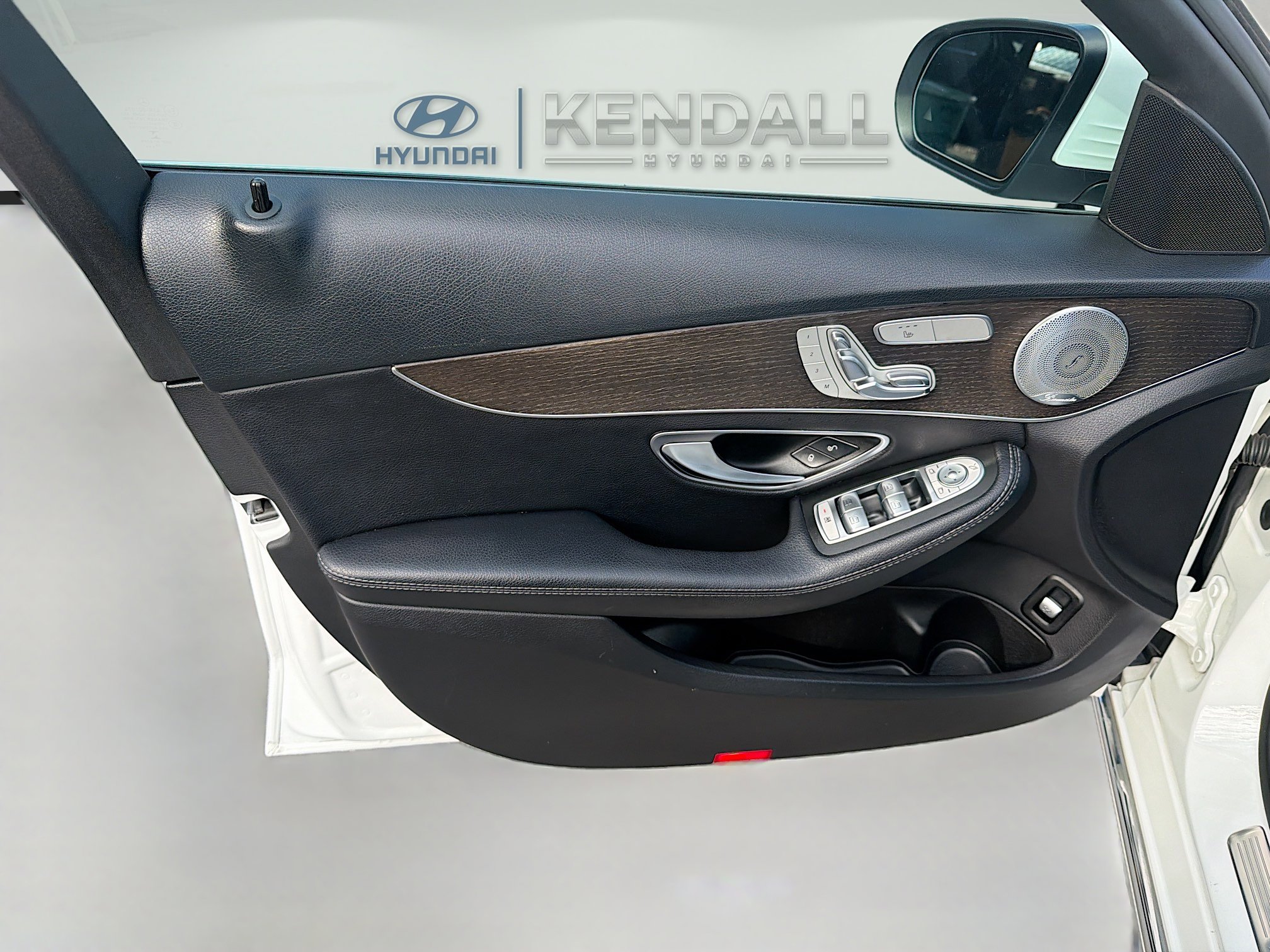 Used 2019 Mercedes-Benz C 300 Sedan image 17