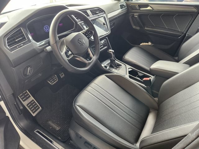 Used 2022 Volkswagen Tiguan SE R-Line FWD image 8
