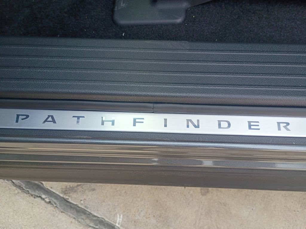 New 2026 Nissan Pathfinder Platinum image 32